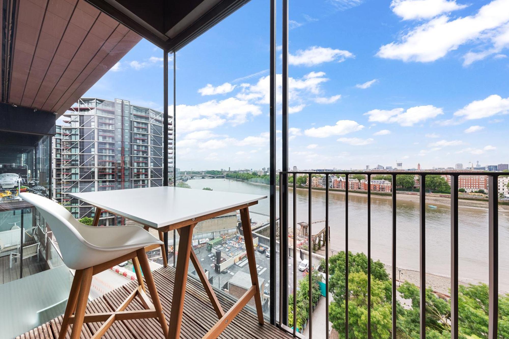 River Panorama Central London 2 Bedroom New Development Exterior photo