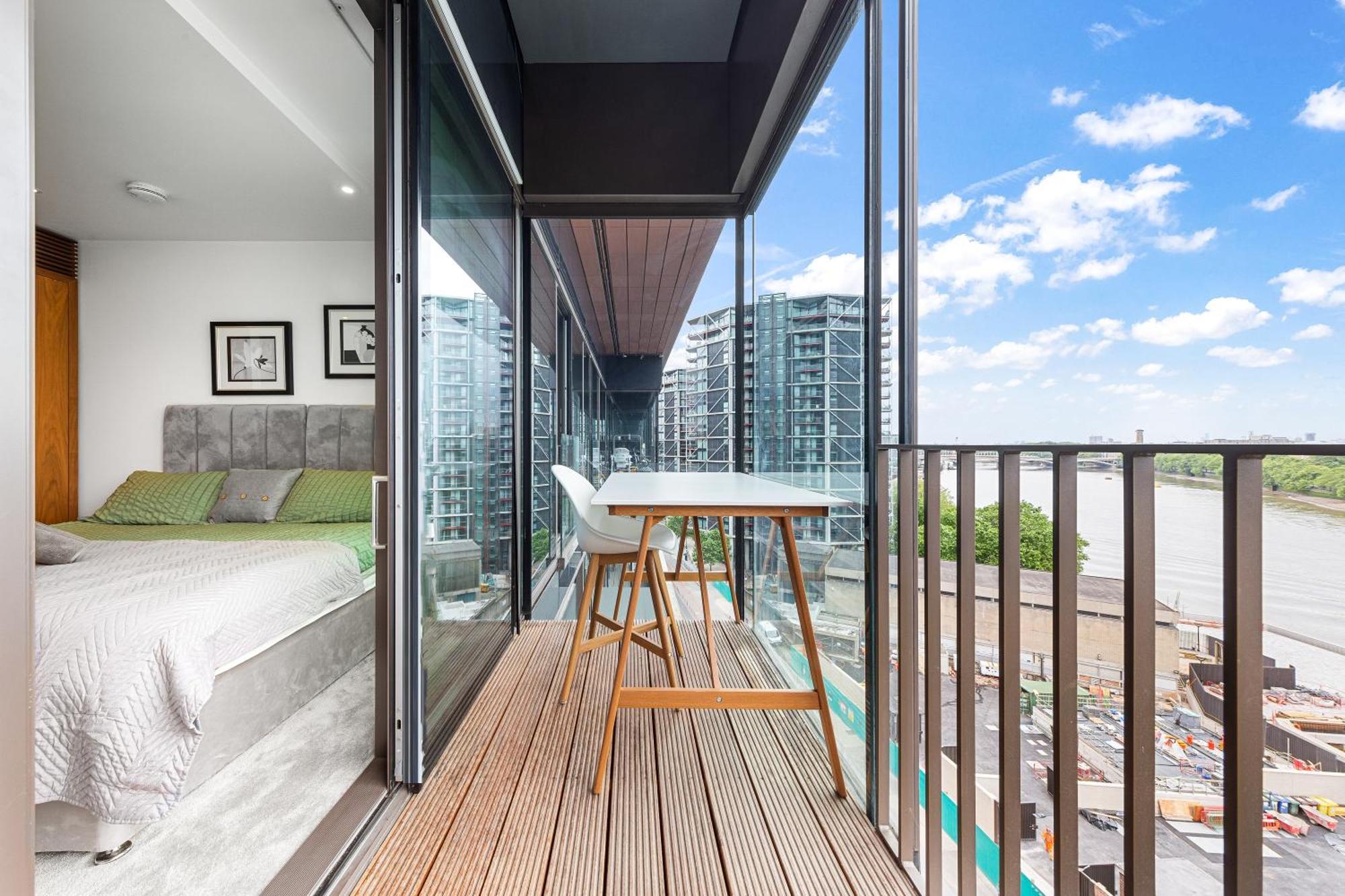 River Panorama Central London 2 Bedroom New Development Exterior photo