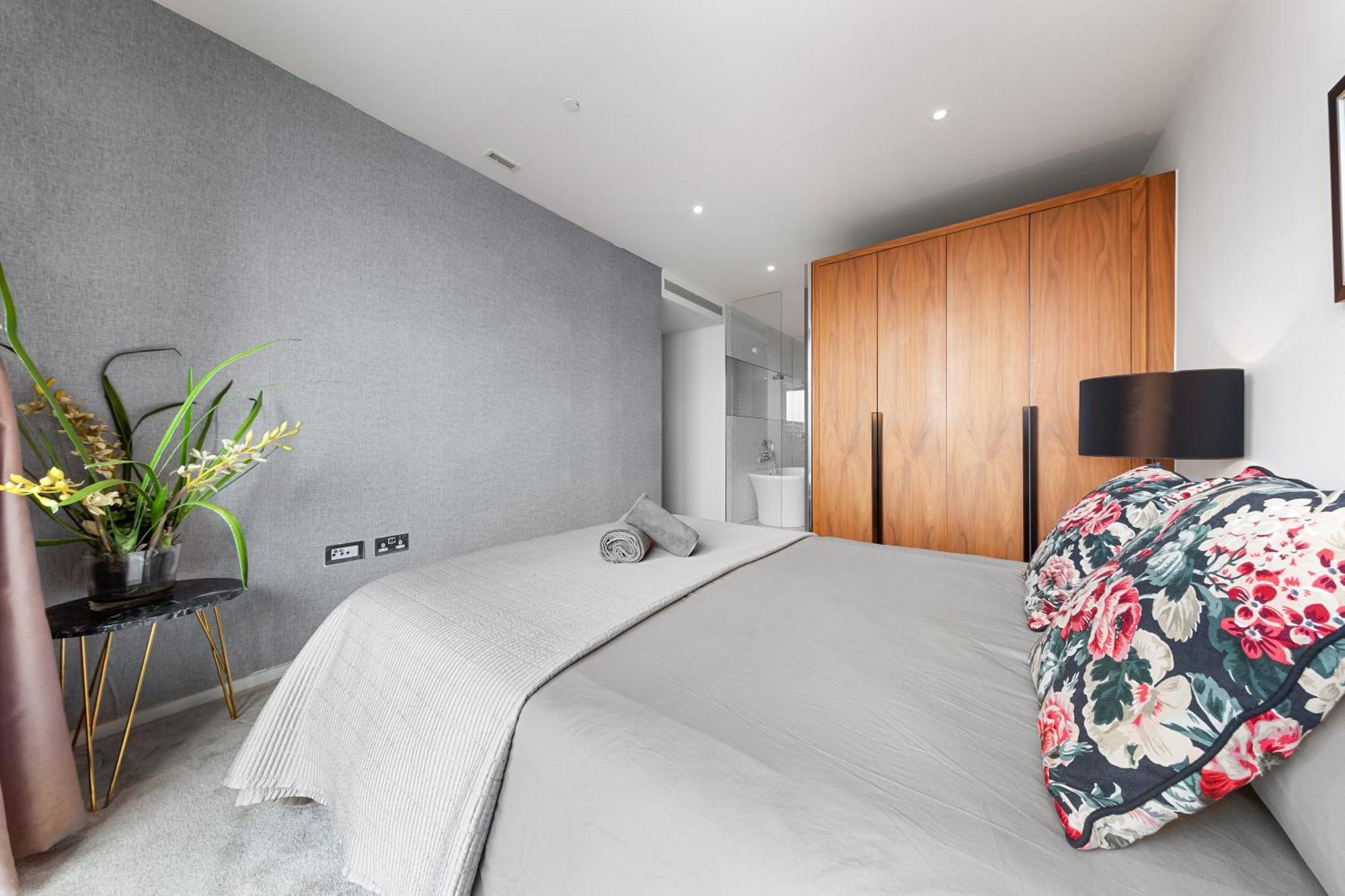 River Panorama Central London 2 Bedroom New Development Exterior photo