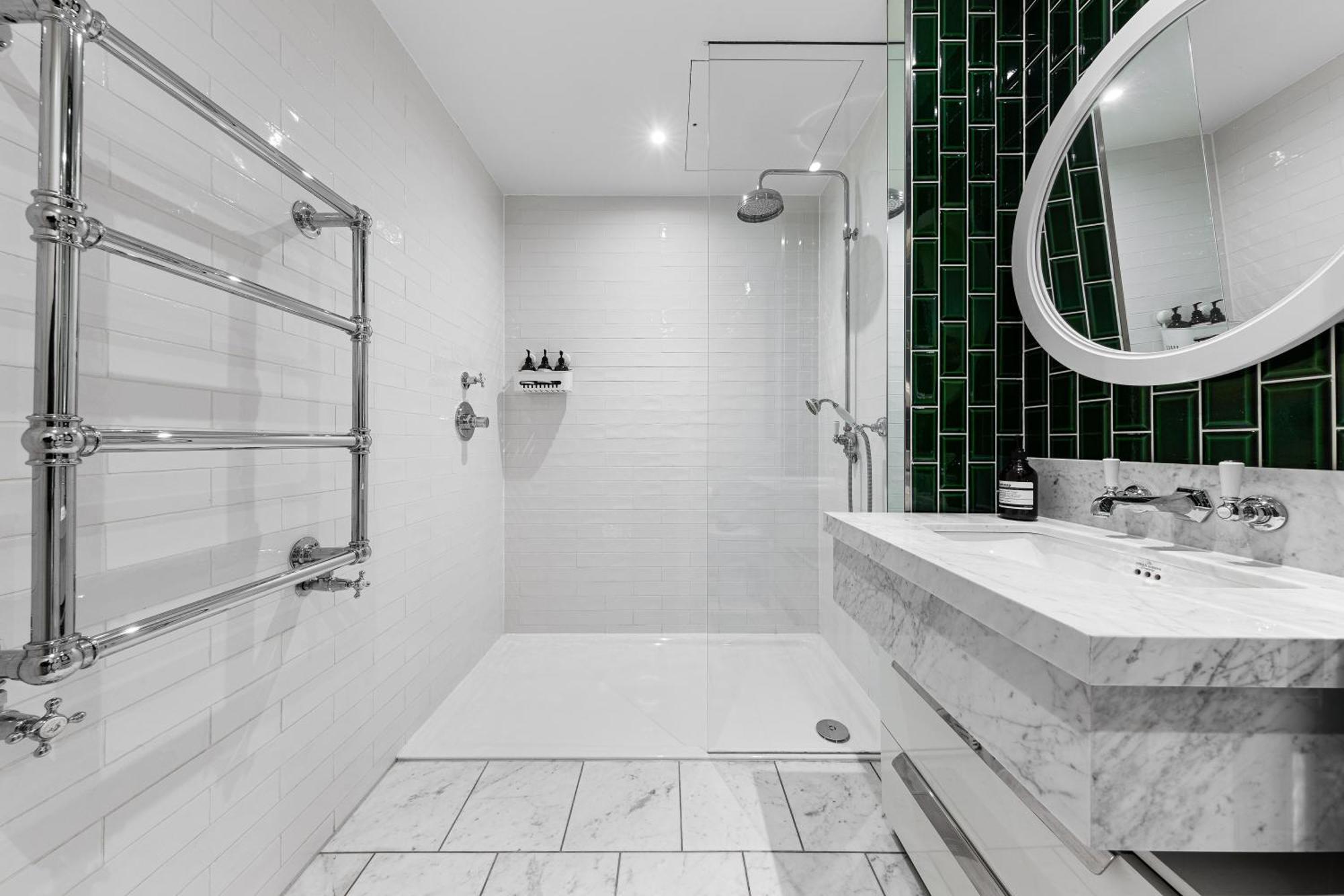 River Panorama Central London 2 Bedroom New Development Exterior photo